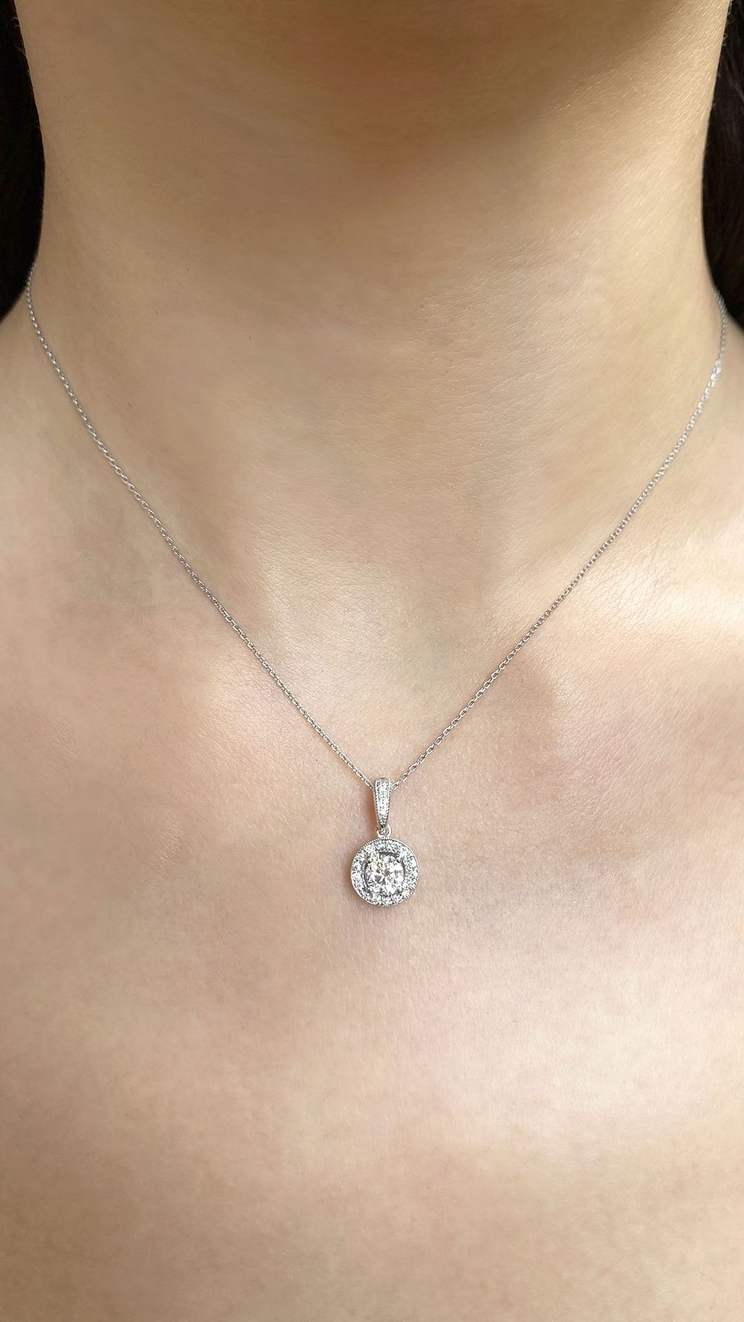 Vanessa Necklace 18K White Gold