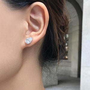 9K White Gold Pear Stud Earrings