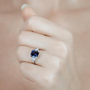 Leyton Flanders Ring Sapphire