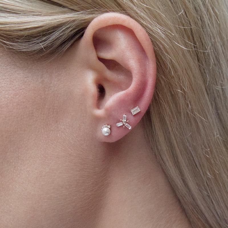 Emi Stud in Yellow Gold