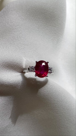 Elizabeth Ring 18K White Gold Ruby