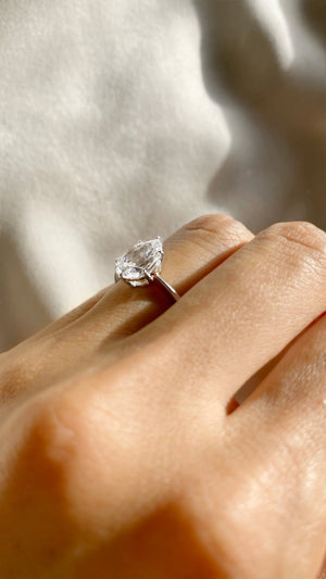 Florence Ring 1.52ct 18K White Gold