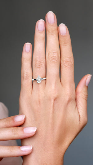 Florence Ring 1.52ct 18K White Gold