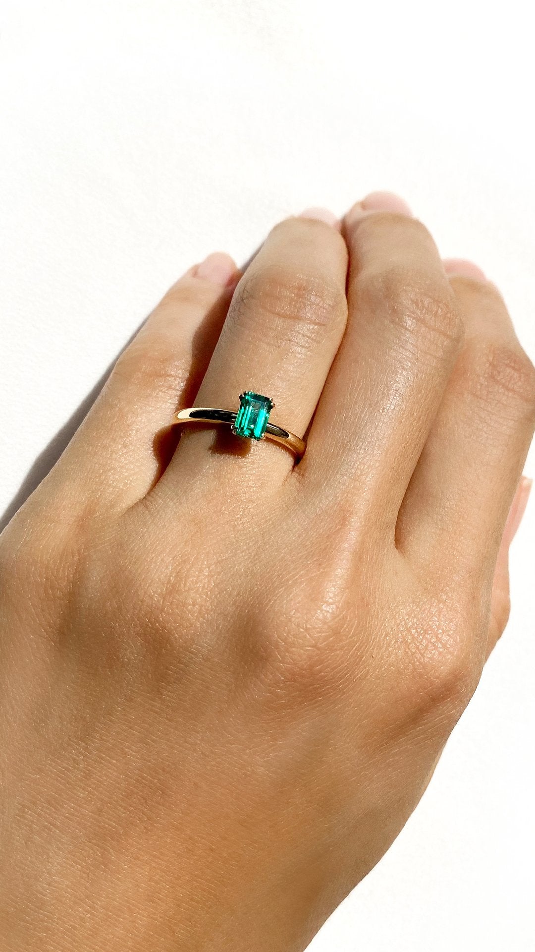 Frankie Ring 1.00ct 18K Yellow Gold Emerald