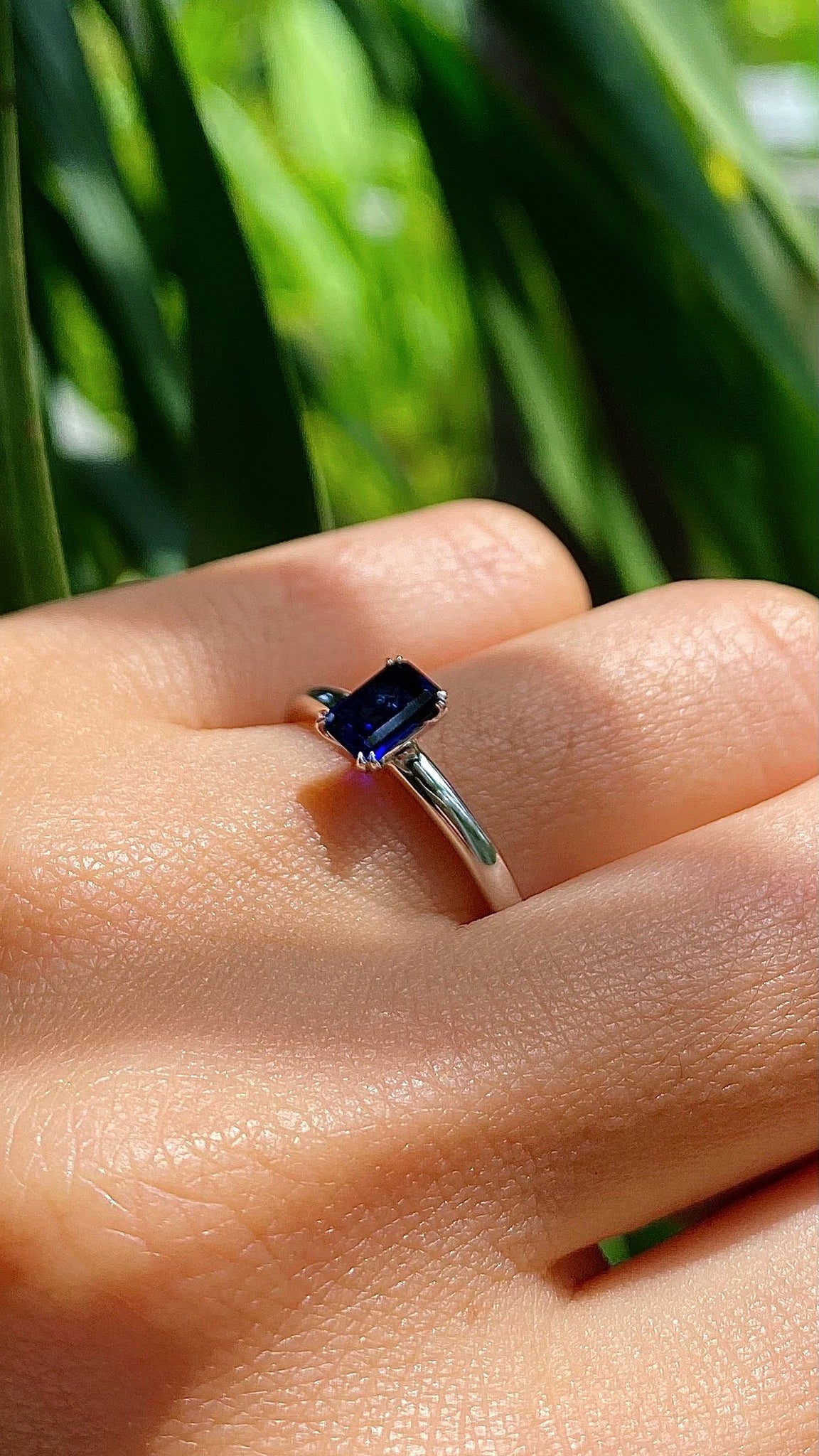 Frankie Ring 1.00ct 18K White Gold Sapphire