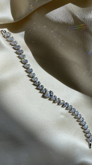 Grand Pear Tennis Bracelet