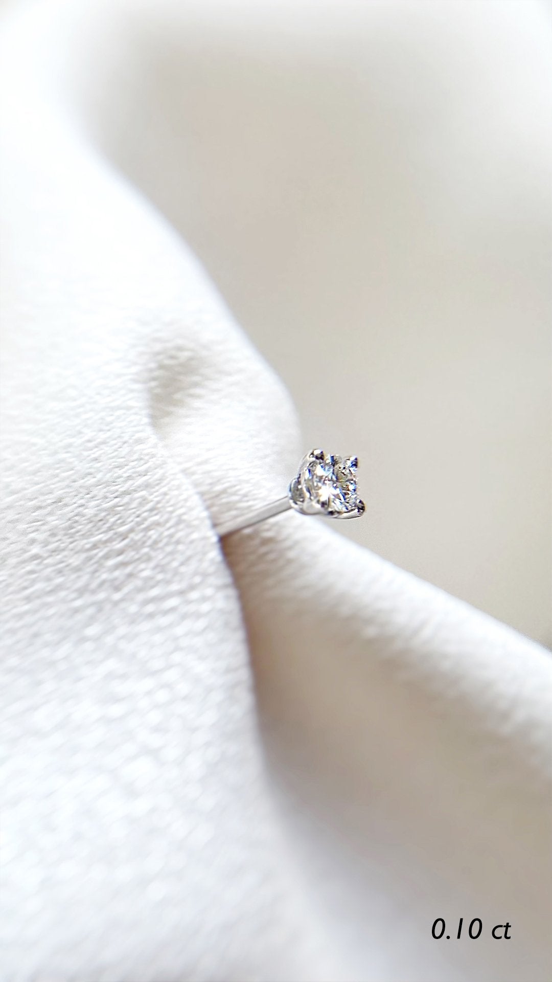 Irene Single Stud 9K White Gold