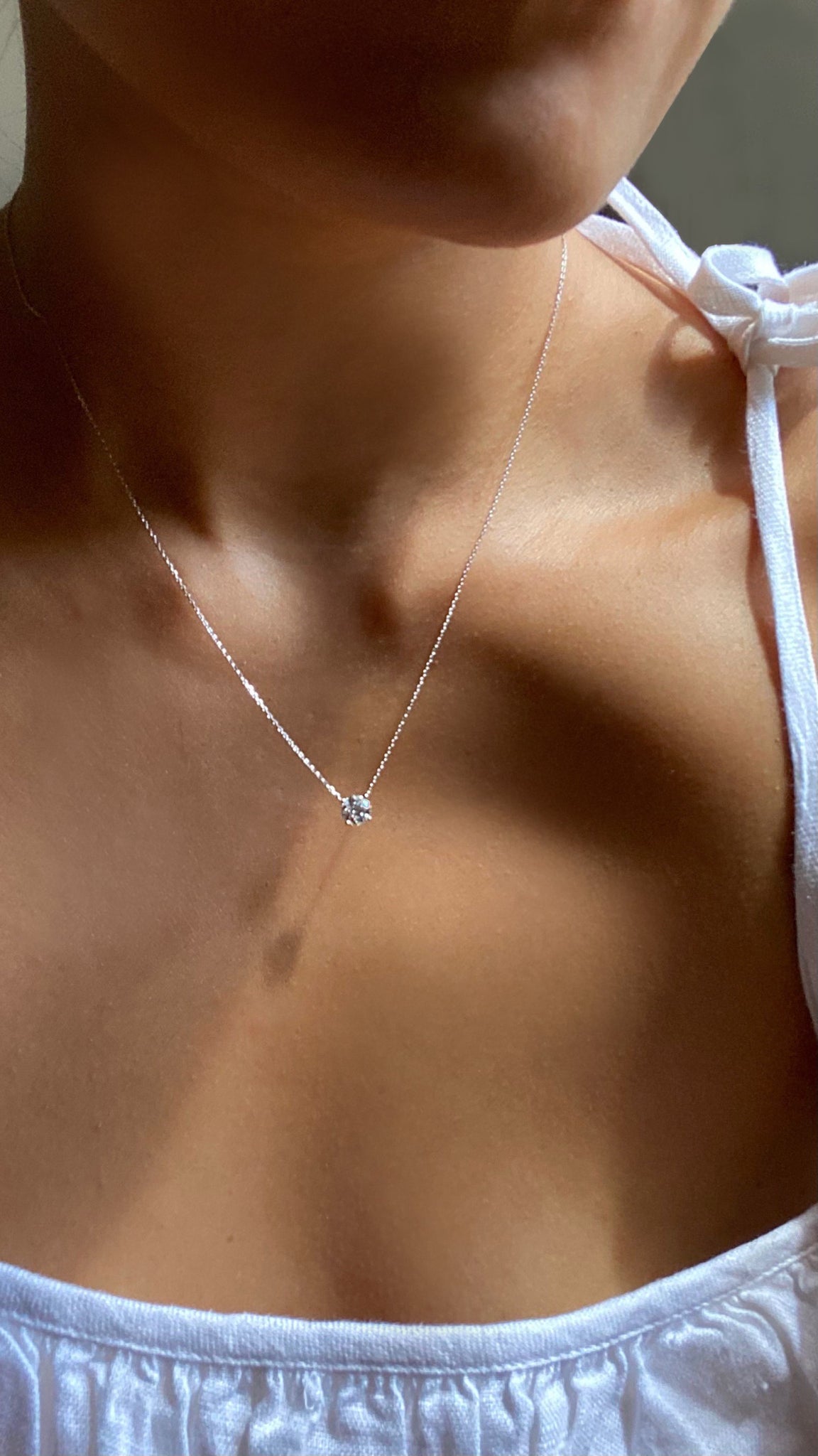 Loretta Necklace 18K White Gold