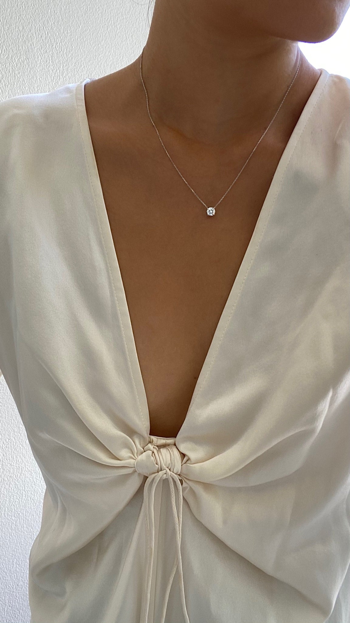 Loretta Necklace 18K White Gold