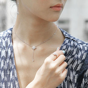 Snowflower Necklace