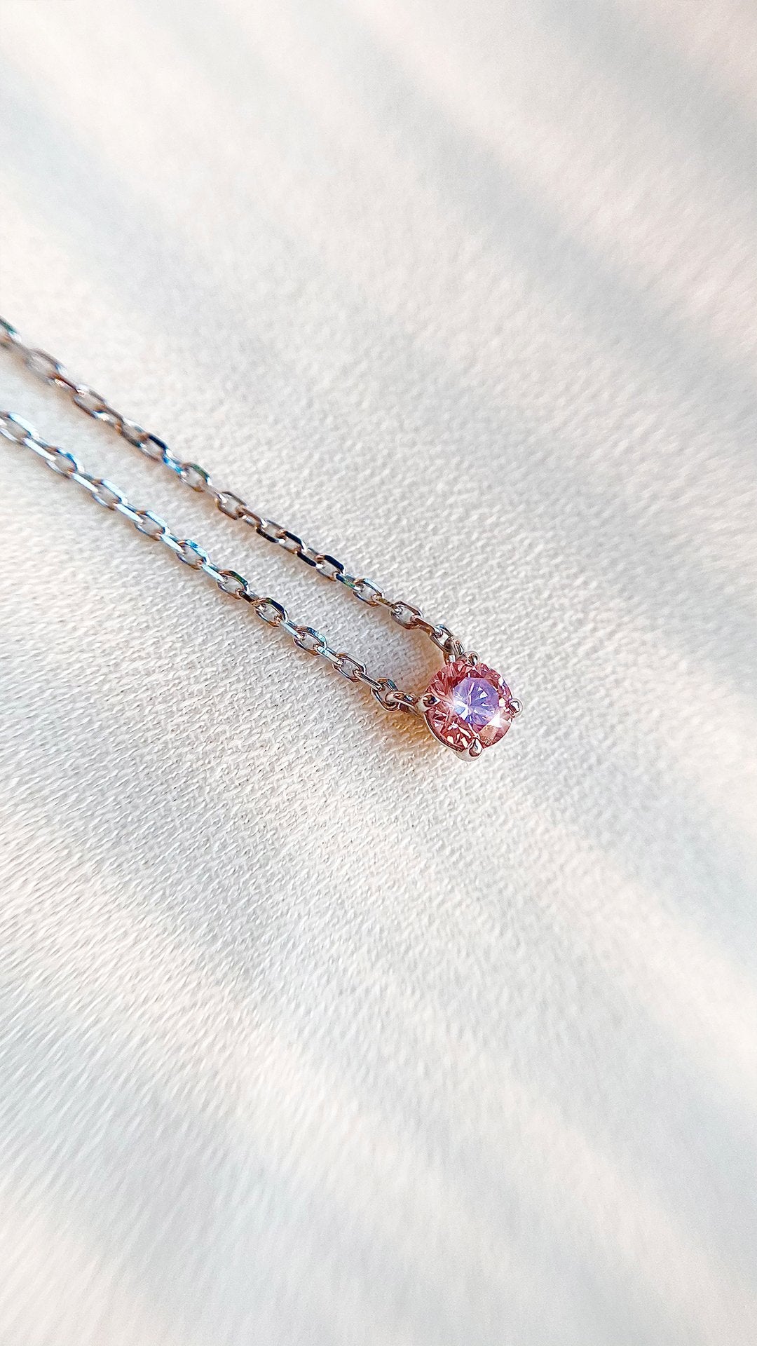 Taffy Necklace 0.61ct 18K White Gold