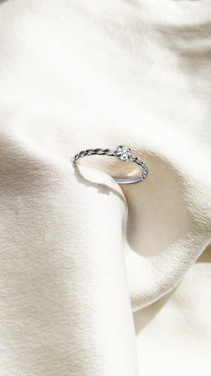 Wrena Ring 9K Yellow Gold